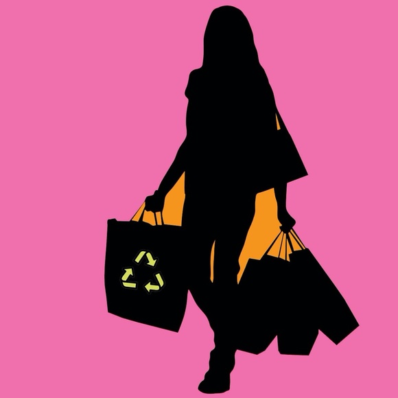 Meet your Posher, Hilary - Picture 1 of 1